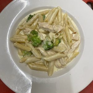 CHICKEN ALFREDO